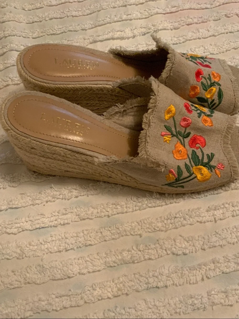 LAUREN Ralph Lauren Beige Embroidered Espadrille Wedge Slides 8.5